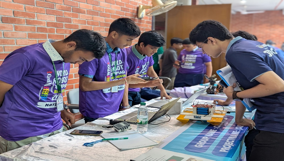 National Round of World Robot Olympiad Bangladesh 2025 Held at UIU with 200 Young Innovators