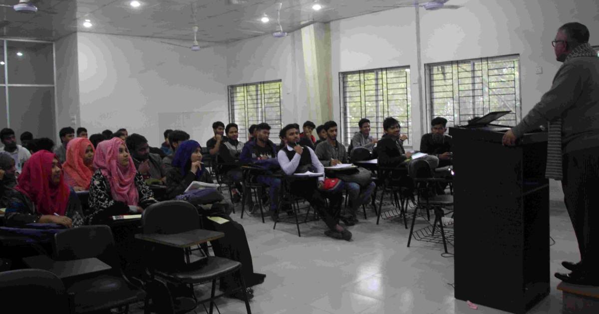A Total 35 Students of Hamdard University Bangladesh Took Part in a Career Talk