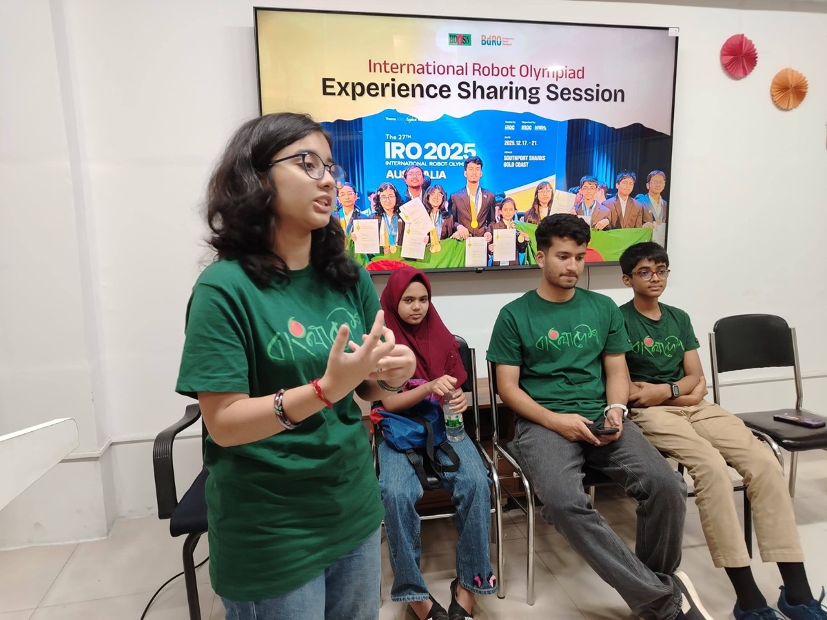 Experience Sharing Session with International Robot Olympiad Medalists Successfully Conducted