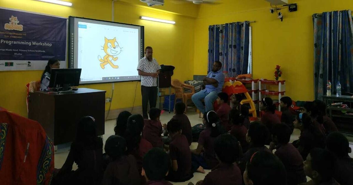 ইখরি কাটেংগা মডেল সরকারি প্রাথমিক বিদ্যালয়ে আয়োজিত হল স্ক্র্যাচ প্রোগ্রামিং কর্মশালা