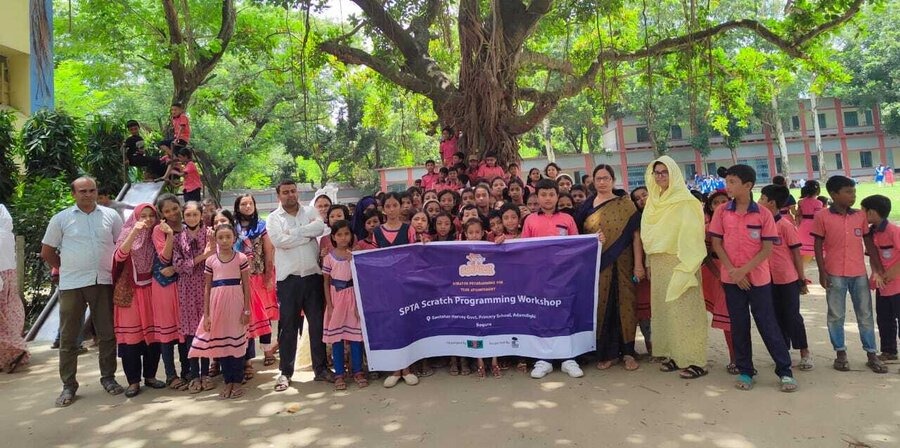 সান্তাহার হার্ভে সরকারি প্রাথমিক বিদ্যালয়ে আয়োজিত হল স্ক্র্যাচ প্রোগ্রামিং কর্মশালা